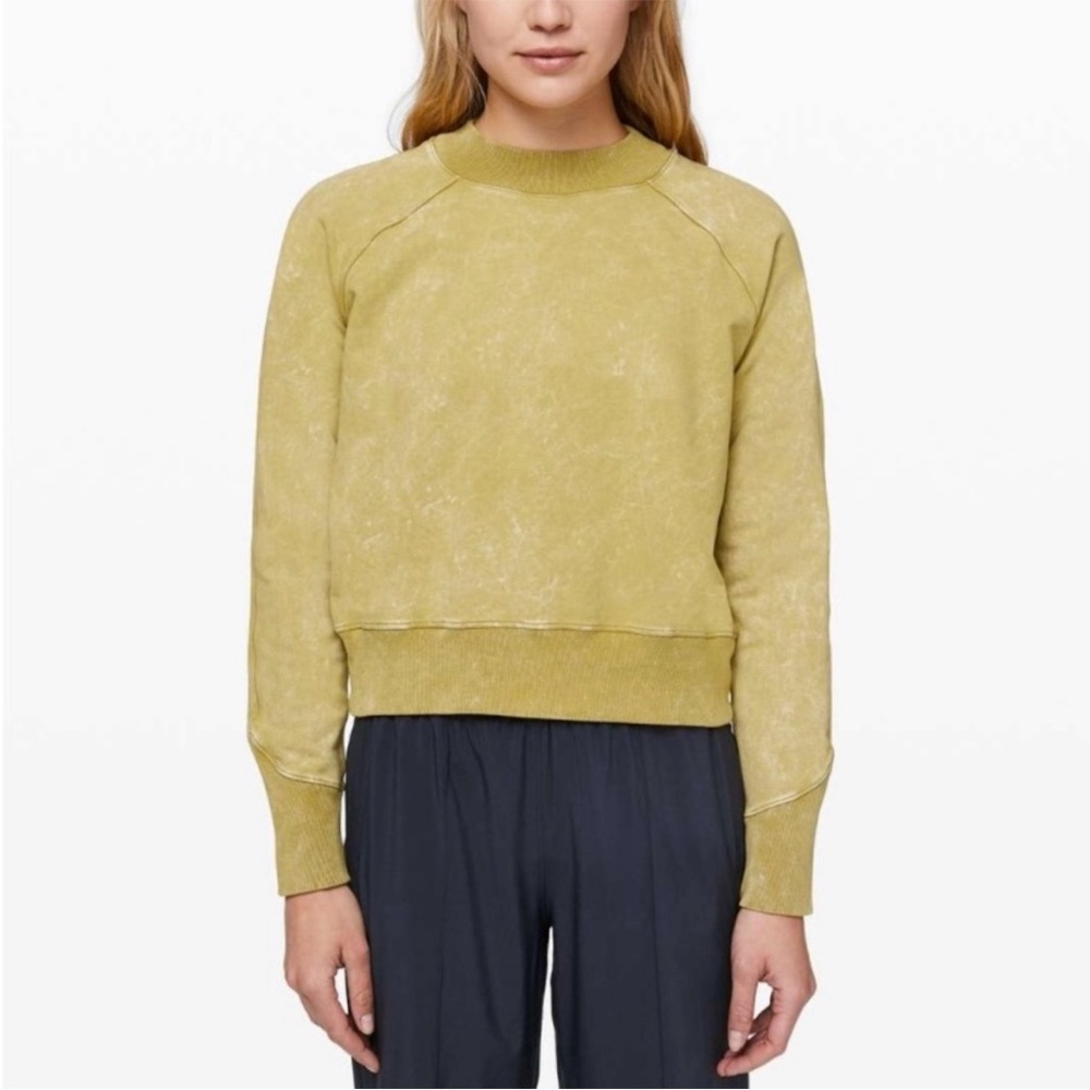 Lululemon ready to roll crew neck long sleeve sweater size 2 mustard yellow